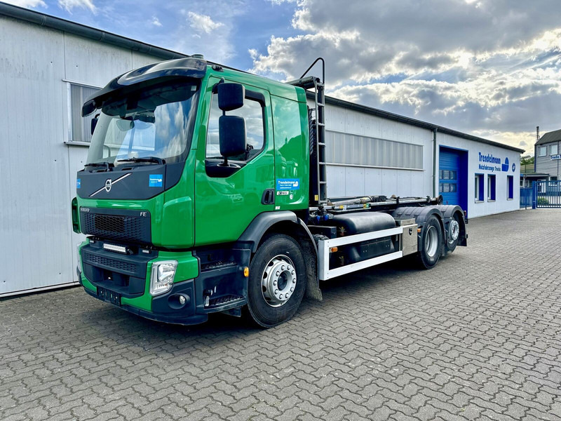 Volvo FE 330 62 TR CNG Erdgas Motor-Engine 6x2 lenk-liftachse - Abrollkipper: das Bild 1 Volvo FE 330 62 TR CNG Erdgas Motor-Engine 6x2 lenk-liftachse - Abrollkipper: das Bild 1