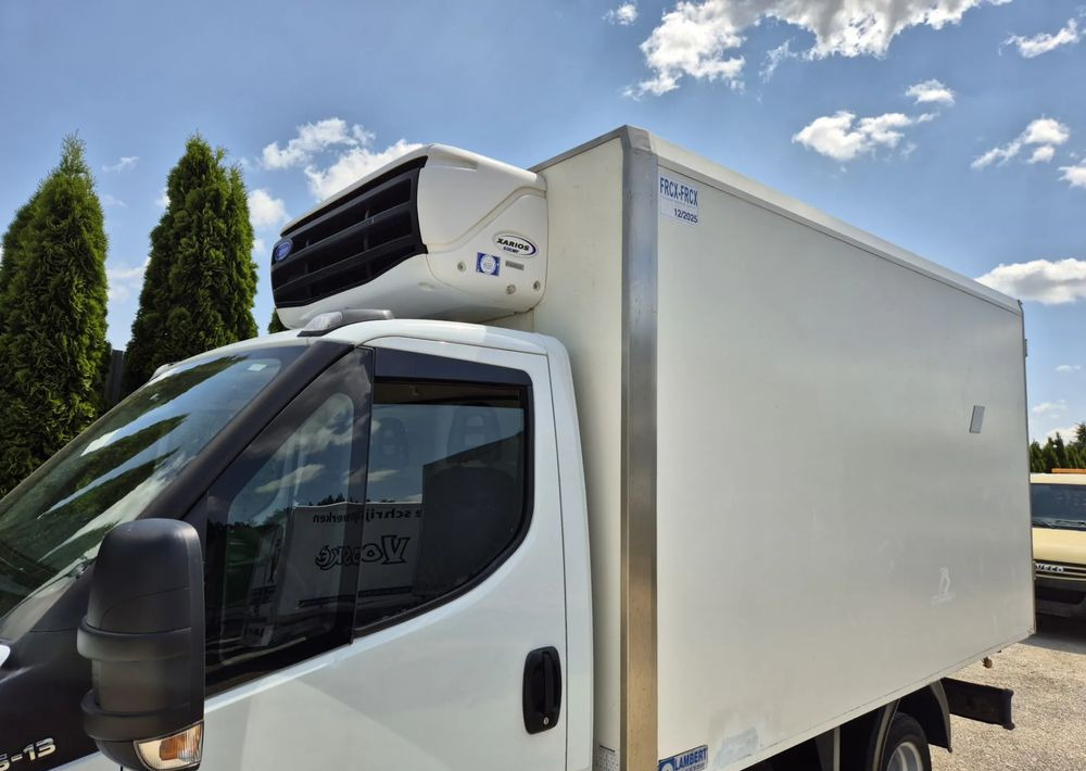 Chłodnia Mroźnia 3.6m 2017 rok Carrier Xarios 600 zasilanie stacjonarne 230v , 2 parowniki, stan bdb! - Kühlkofferaufbau: das Bild 2 Chłodnia Mroźnia 3.6m 2017 rok Carrier Xarios 600 zasilanie stacjonarne 230v , 2 parowniki, stan bdb! - Kühlkofferaufbau: das Bild 2