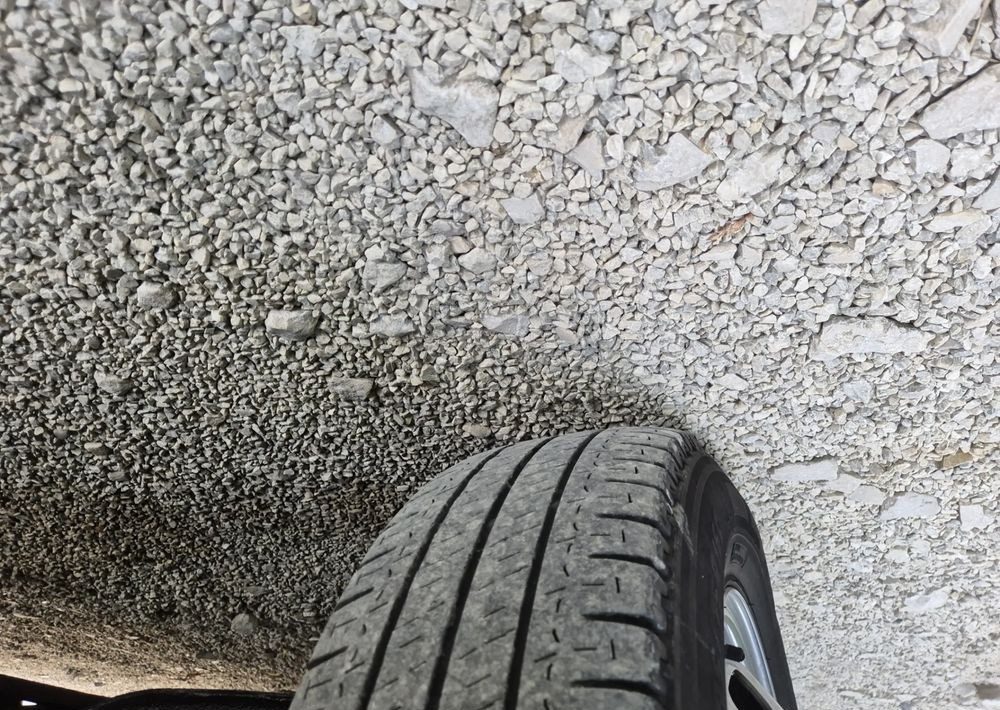 Kipper Transporter Iveco 35C15 3.0: das Bild 17 Kipper Transporter Iveco 35C15 3.0: das Bild 17