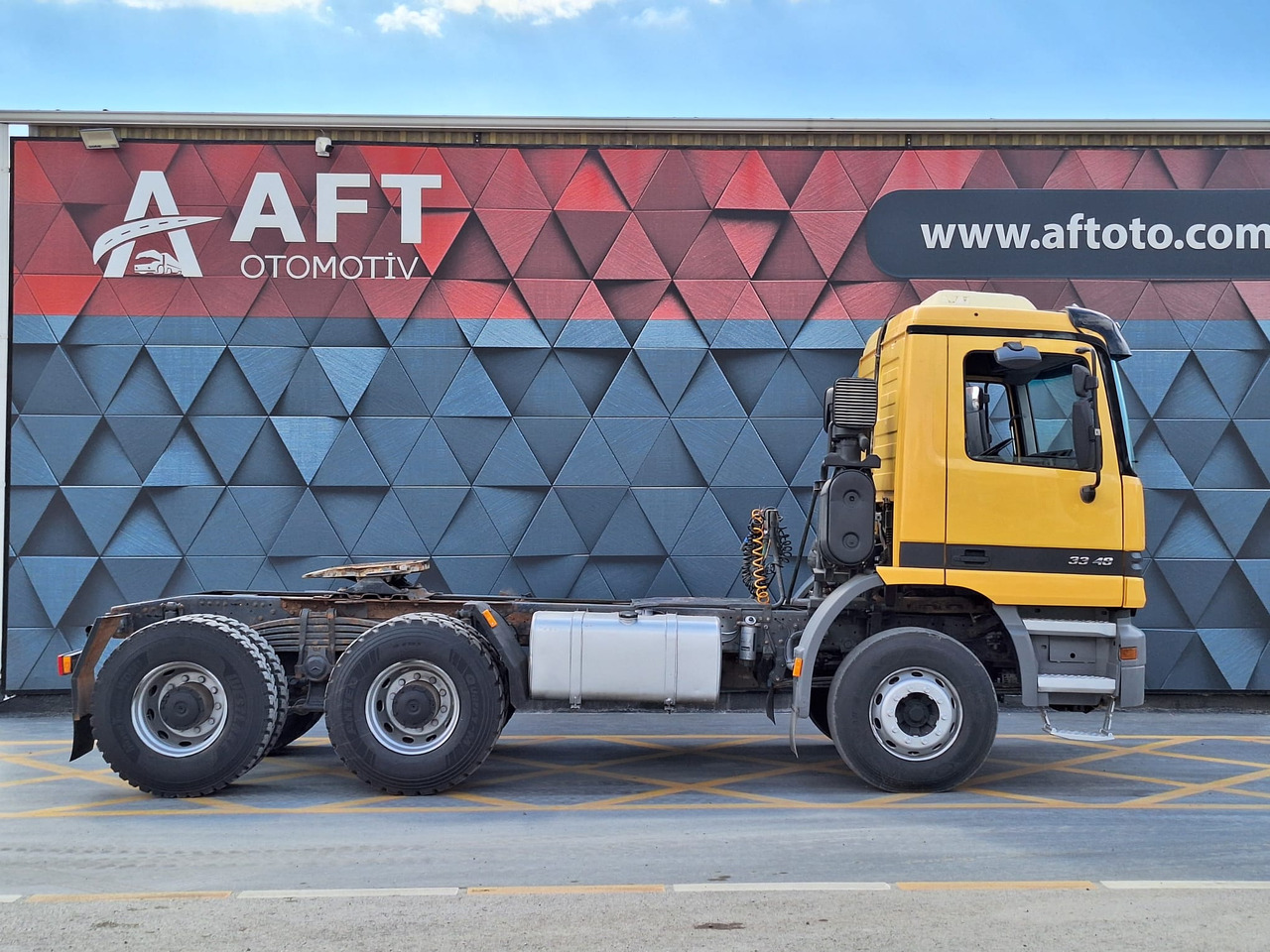 MERCEDES-BENZ ACTROS 3348 - Sattelzugmaschine: das Bild 4 MERCEDES-BENZ ACTROS 3348 - Sattelzugmaschine: das Bild 4