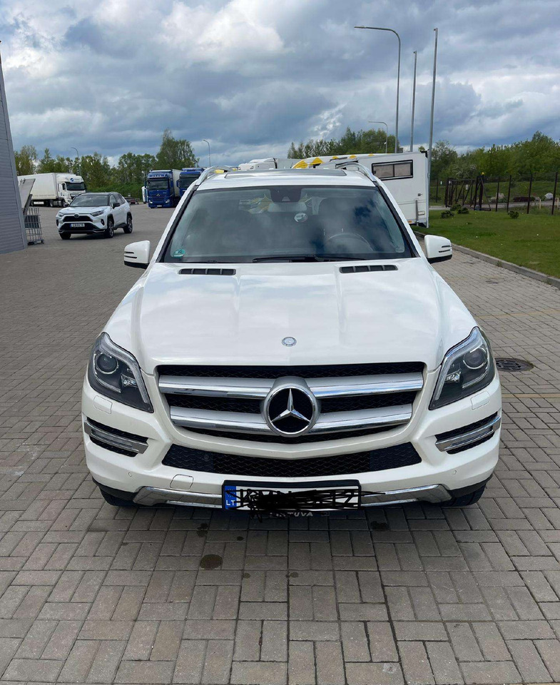 Mercedes-Benz GL350 - SUV/ Geländewagen: das Bild 1 Mercedes-Benz GL350 - SUV/ Geländewagen: das Bild 1