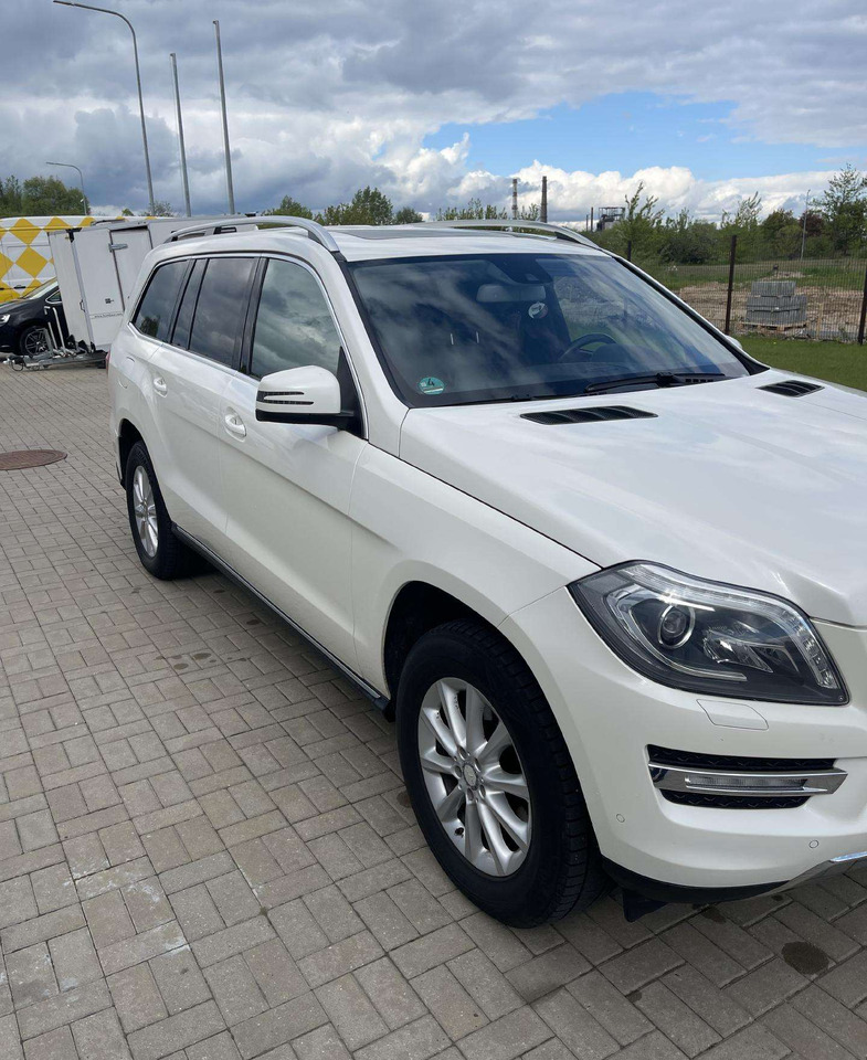 Mercedes-Benz GL350 - SUV/ Geländewagen: das Bild 2 Mercedes-Benz GL350 - SUV/ Geländewagen: das Bild 2