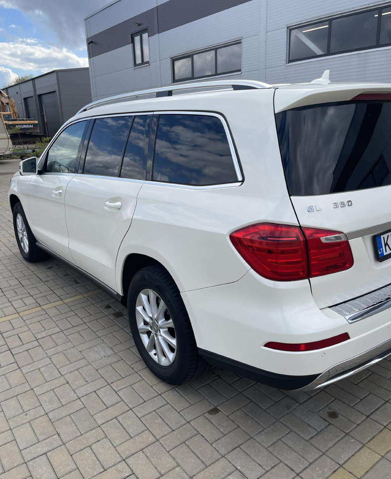 Mercedes-Benz GL350 - SUV/ Geländewagen: das Bild 4 Mercedes-Benz GL350 - SUV/ Geländewagen: das Bild 4
