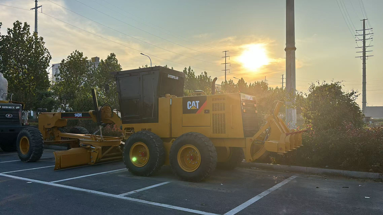 CATERPILLAR 140H used motor grader source supplier - Grader: das Bild 4 CATERPILLAR 140H used motor grader source supplier - Grader: das Bild 4