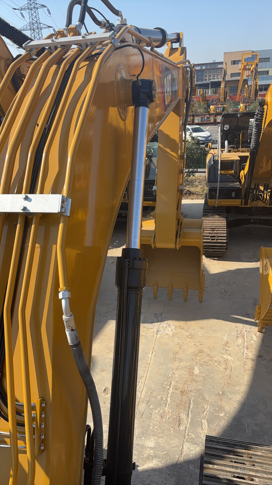 CATERPILLAR 330D2L - Kettenbagger: das Bild 4 CATERPILLAR 330D2L - Kettenbagger: das Bild 4