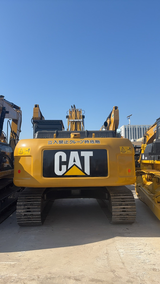 CATERPILLAR 330D2L - Kettenbagger: das Bild 2 CATERPILLAR 330D2L - Kettenbagger: das Bild 2
