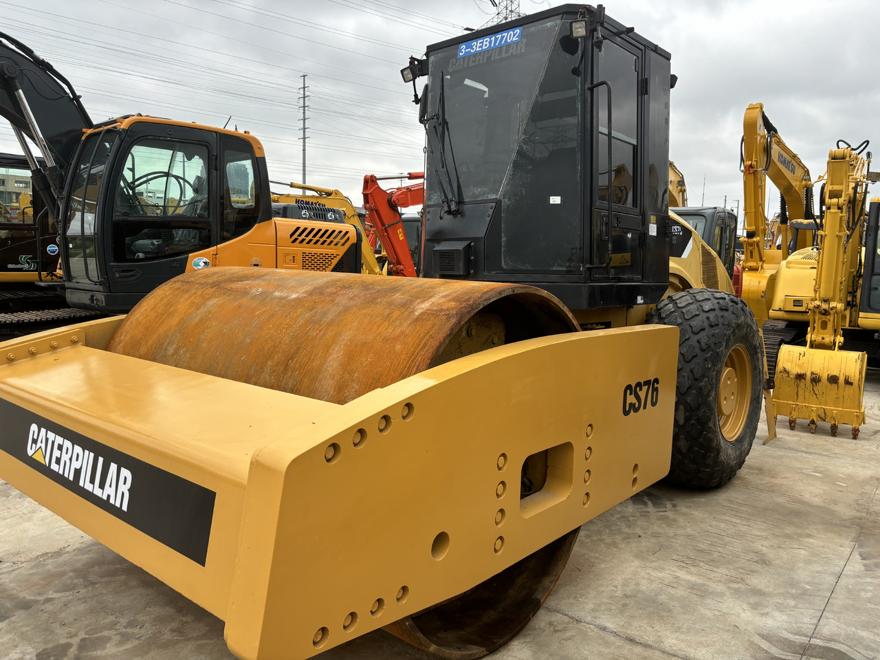 CATERPILLAR CS76 - Straßenwalze: das Bild 2 CATERPILLAR CS76 - Straßenwalze: das Bild 2