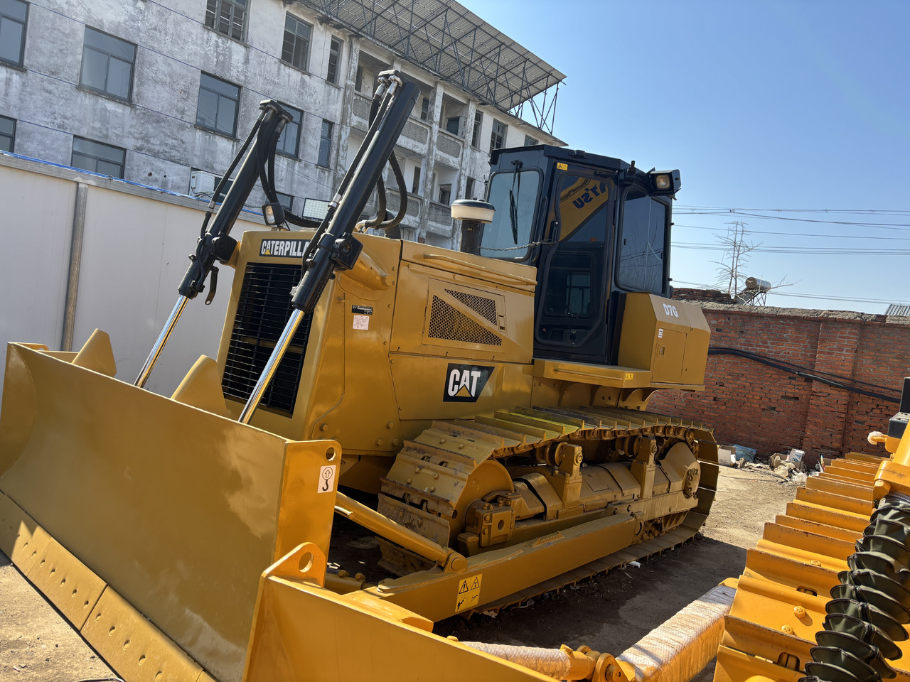 CATERPILLAR D7G Caterpillar USA brand Heavy Duty Bulldozer For Mining & Road Construction ready to work - Bulldozer: das Bild 1 CATERPILLAR D7G Caterpillar USA brand Heavy Duty Bulldozer For Mining & Road Construction ready to work - Bulldozer: das Bild 1