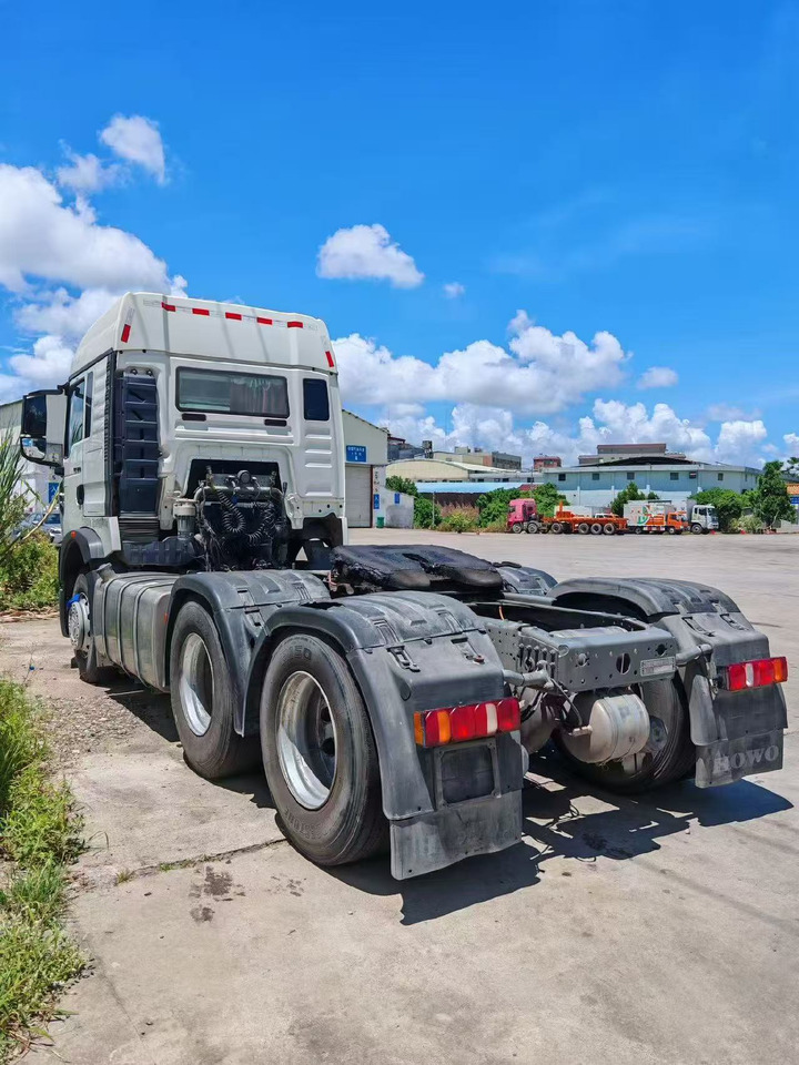 SINOTRUK howo 371,430 ,460 tractor multiple models used and stock new tractors Customizable - Sattelzugmaschine: das Bild 4 SINOTRUK howo 371,430 ,460 tractor multiple models used and stock new tractors Customizable - Sattelzugmaschine: das Bild 4