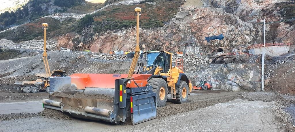 Reptail LM - Grader: das Bild 4 Reptail LM - Grader: das Bild 4