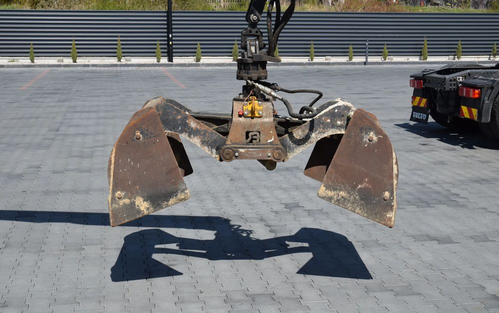 MAN TGS 26.400 / 6x4 / EURO 6 / UDT / HDS FASSI 165 / WYSUW x3 / ROTATOR / CHWYTAK / STEROWANIE RADIOWE / WZMOCNIONA RAMA / WYWROTKA / HYDROBURTA / AUTOMAT / 2017 / NOWE OPONY - 100% / NISKI PRZEBIEG - Leasing MAN TGS 26.400 / 6x4 / EURO 6 / UDT / HDS FASSI 165 / WYSUW x3 / ROTATOR / CHWYTAK / STEROWANIE RADIOWE / WZMOCNIONA RAMA / WYWROTKA / HYDROBURTA / AUTOMAT / 2017 / NOWE OPONY - 100% / NISKI PRZEBIEG: das Bild 20 MAN TGS 26.400 / 6x4 / EURO 6 / UDT / HDS FASSI 165 / WYSUW x3 / ROTATOR / CHWYTAK / STEROWANIE RADIOWE / WZMOCNIONA RAMA / WYWROTKA / HYDROBURTA / AUTOMAT / 2017 / NOWE OPONY - 100% / NISKI PRZEBIEG - Leasing MAN TGS 26.400 / 6x4 / EURO 6 / UDT / HDS FASSI 165 / WYSUW x3 / ROTATOR / CHWYTAK / STEROWANIE RADIOWE / WZMOCNIONA RAMA / WYWROTKA / HYDROBURTA / AUTOMAT / 2017 / NOWE OPONY - 100% / NISKI PRZEBIEG: das Bild 20