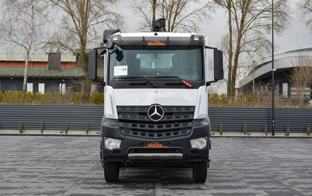 Mercedes-Benz AROCS 2636 / 6x4 / HIAB X-HIPRO 192 E-3 / WYSUW x3 / ROTATOR / STEROWANIE RADIOWE / UDT / PODPORY HYDRAULICZNE / AUTOMAT / KAMERA COFANIA / NISKI PRZEBIEG / SPROWADZONY - Pritsche LKW, Autokran: das Bild 2 Mercedes-Benz AROCS 2636 / 6x4 / HIAB X-HIPRO 192 E-3 / WYSUW x3 / ROTATOR / STEROWANIE RADIOWE / UDT / PODPORY HYDRAULICZNE / AUTOMAT / KAMERA COFANIA / NISKI PRZEBIEG / SPROWADZONY - Pritsche LKW, Autokran: das Bild 2