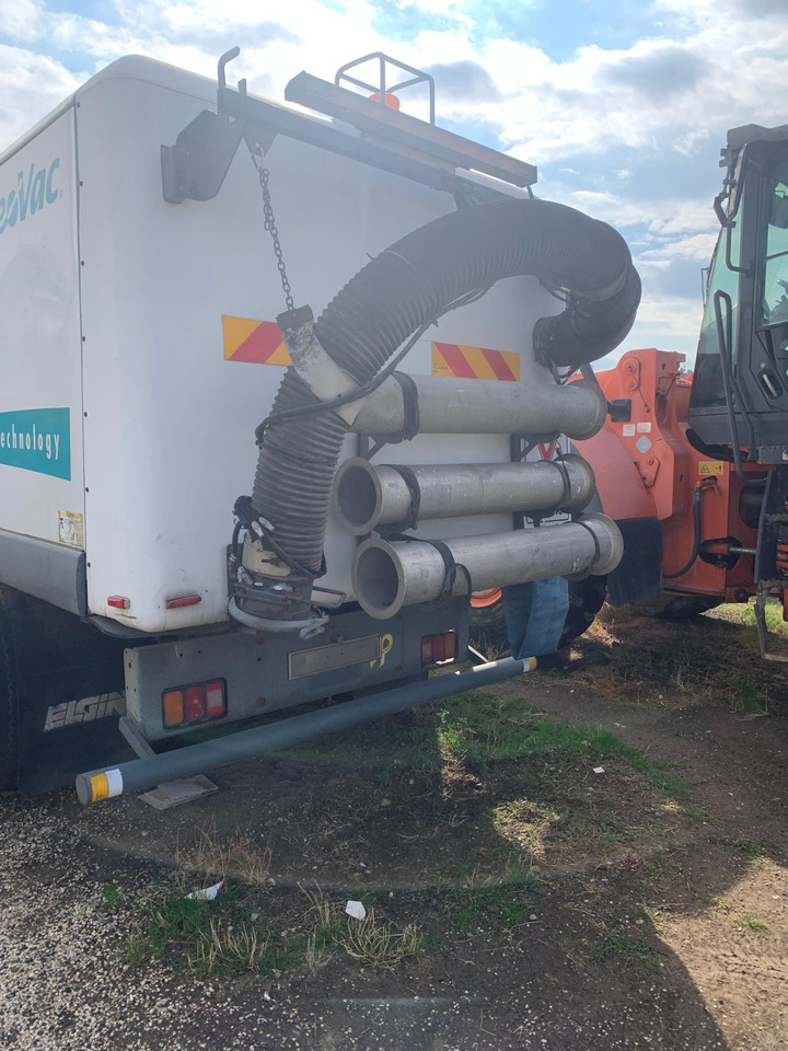 ELGIN GEOVAC VACUUM SWEEPER E TECHNOLOGY - Kehrmaschine: das Bild 3 ELGIN GEOVAC VACUUM SWEEPER E TECHNOLOGY - Kehrmaschine: das Bild 3