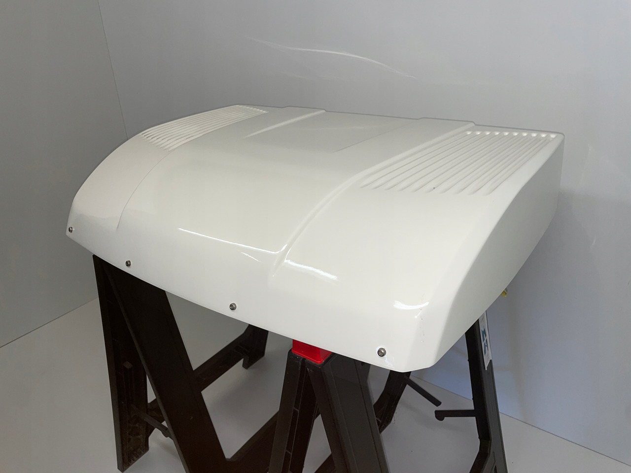 KLIMATYZACJA MAN SCANIA WAECO RT880 RT 880 - Klimakompressor für LKW: das Bild 3 KLIMATYZACJA MAN SCANIA WAECO RT880 RT 880 - Klimakompressor für LKW: das Bild 3