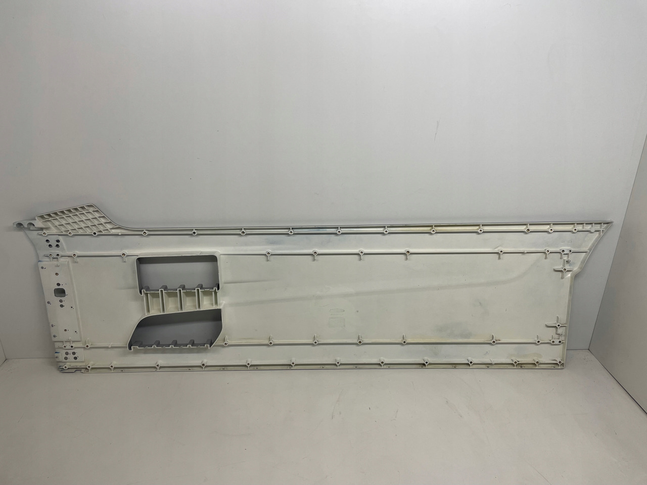 ZABUDOWA MIĘDZYOSIOWA SPOILER FORD F-MAX F MAX - Aeropack/ Spoiler für LKW: das Bild 5 ZABUDOWA MIĘDZYOSIOWA SPOILER FORD F-MAX F MAX - Aeropack/ Spoiler für LKW: das Bild 5