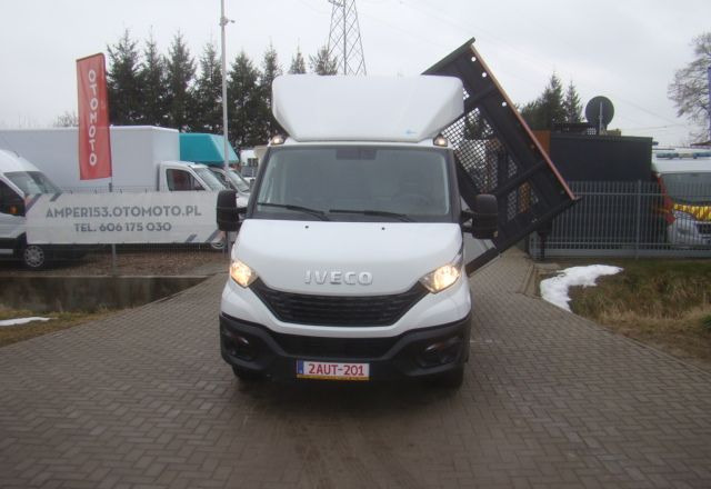 Iveco DAILY 35 C 15 3.5T 4.60M 3.5T NA HAKU CLIMATRONIC - Kipper Transporter: das Bild 2 Iveco DAILY 35 C 15 3.5T 4.60M 3.5T NA HAKU CLIMATRONIC - Kipper Transporter: das Bild 2