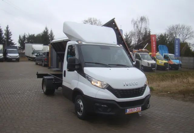Iveco DAILY 35 C 15 3.5T 4.60M 3.5T NA HAKU CLIMATRONIC - Kipper Transporter: das Bild 3 Iveco DAILY 35 C 15 3.5T 4.60M 3.5T NA HAKU CLIMATRONIC - Kipper Transporter: das Bild 3