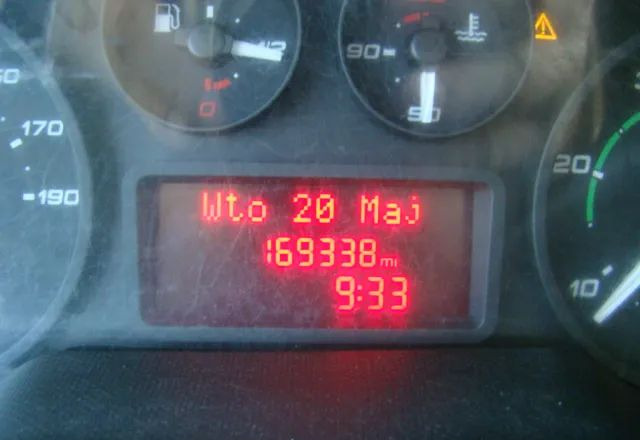 Iveco DAILY 35 S 15 MAXI L4 H2 KLIMATRONIC - Leasing Iveco DAILY 35 S 15 MAXI L4 H2 KLIMATRONIC: das Bild 19 Iveco DAILY 35 S 15 MAXI L4 H2 KLIMATRONIC - Leasing Iveco DAILY 35 S 15 MAXI L4 H2 KLIMATRONIC: das Bild 19