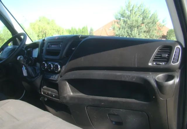 Iveco DAILY 35 S 15 MAXI L4 H2 KLIMATRONIC - Leasing Iveco DAILY 35 S 15 MAXI L4 H2 KLIMATRONIC: das Bild 11 Iveco DAILY 35 S 15 MAXI L4 H2 KLIMATRONIC - Leasing Iveco DAILY 35 S 15 MAXI L4 H2 KLIMATRONIC: das Bild 11