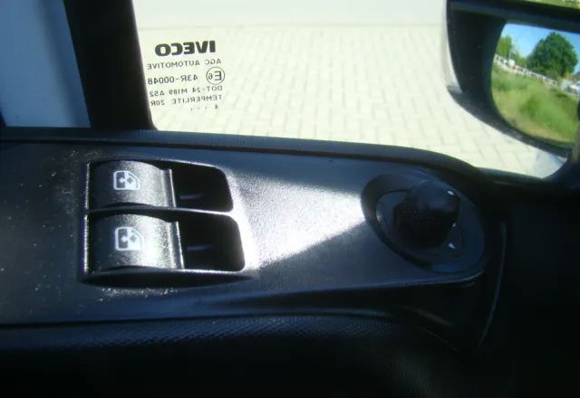 Iveco DAILY 35 S 15 MAXI L4 H2 KLIMATRONIC - Leasing Iveco DAILY 35 S 15 MAXI L4 H2 KLIMATRONIC: das Bild 15 Iveco DAILY 35 S 15 MAXI L4 H2 KLIMATRONIC - Leasing Iveco DAILY 35 S 15 MAXI L4 H2 KLIMATRONIC: das Bild 15