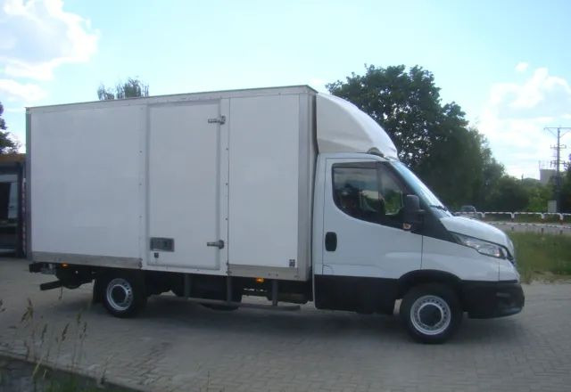 Iveco DAILY 35 S 16 3.0TDI WINDA 3.5T 4.20M - Koffer Transporter: das Bild 5 Iveco DAILY 35 S 16 3.0TDI WINDA 3.5T 4.20M - Koffer Transporter: das Bild 5