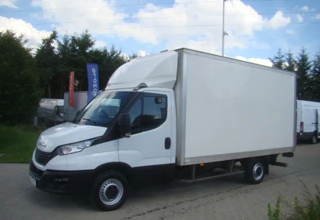 Iveco DAILY 35 S 16 3.0TDI WINDA 3.5T 4.20M - Koffer Transporter: das Bild 2 Iveco DAILY 35 S 16 3.0TDI WINDA 3.5T 4.20M - Koffer Transporter: das Bild 2