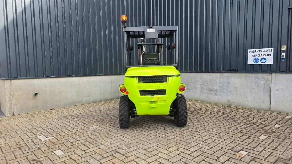 Agrimac TW 17 - Dieselstapler: das Bild 2 Agrimac TW 17 - Dieselstapler: das Bild 2