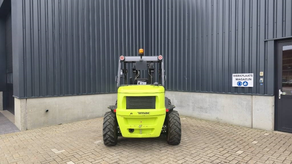 Agrimac TW25-4V - Dieselstapler: das Bild 4 Agrimac TW25-4V - Dieselstapler: das Bild 4