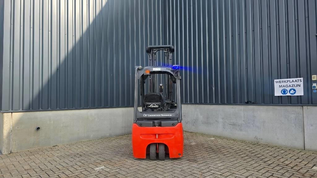 Linde E18L-01 - Elektrostapler: das Bild 2 Linde E18L-01 - Elektrostapler: das Bild 2