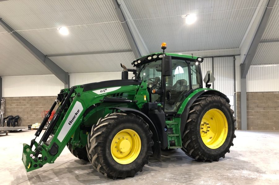 John Deere 6155R - Traktor: das Bild 1 John Deere 6155R - Traktor: das Bild 1