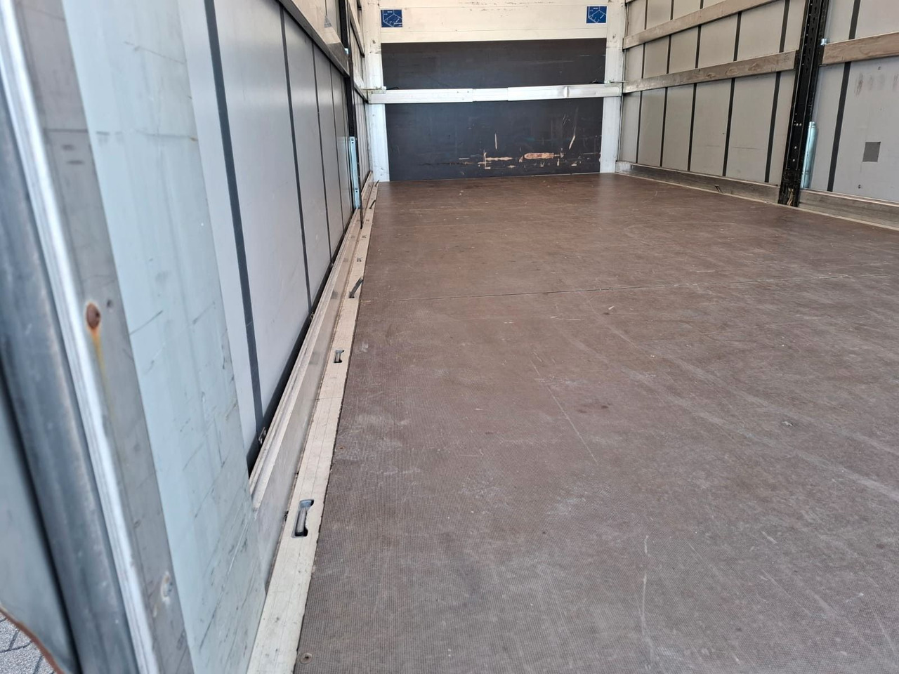 Iveco 72-210P/A8,Luft,HiMatic,LBW,Schiebepl., - Planen Transporter: das Bild 5 Iveco 72-210P/A8,Luft,HiMatic,LBW,Schiebepl., - Planen Transporter: das Bild 5