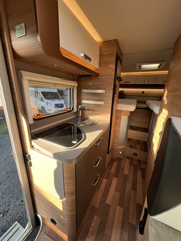 Teilintegriertes Wohnmobil WEINSBERG CaraCompact 600 MEG EDITION [PEPPER]: das Bild 6