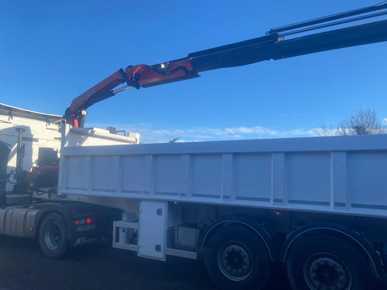 RENAULT T460 - Kipper: das Bild 2 RENAULT T460 - Kipper: das Bild 2