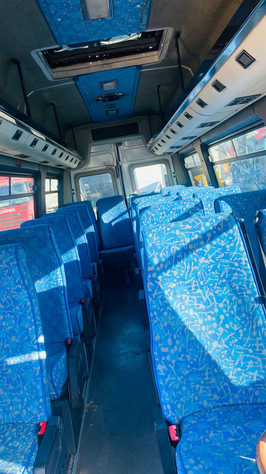 Iveco, 2004 god. - Kleinbus, Personentransporter: das Bild 2 Iveco, 2004 god. - Kleinbus, Personentransporter: das Bild 2