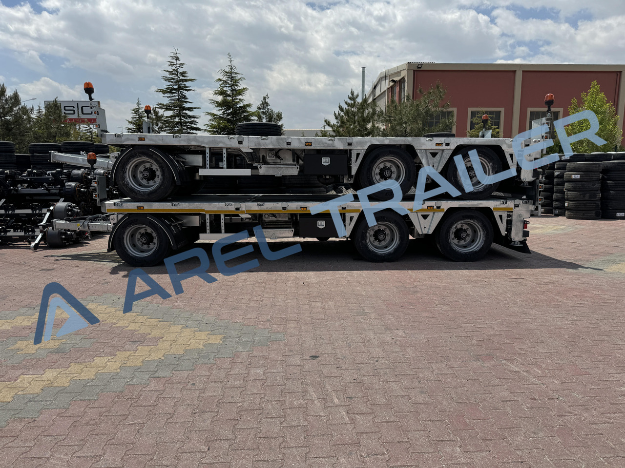 AREL TRAILER 2+1 AXLE DRAWBAR REMORQUE TRAILER - Tieflader Anhänger: das Bild 2 AREL TRAILER 2+1 AXLE DRAWBAR REMORQUE TRAILER - Tieflader Anhänger: das Bild 2