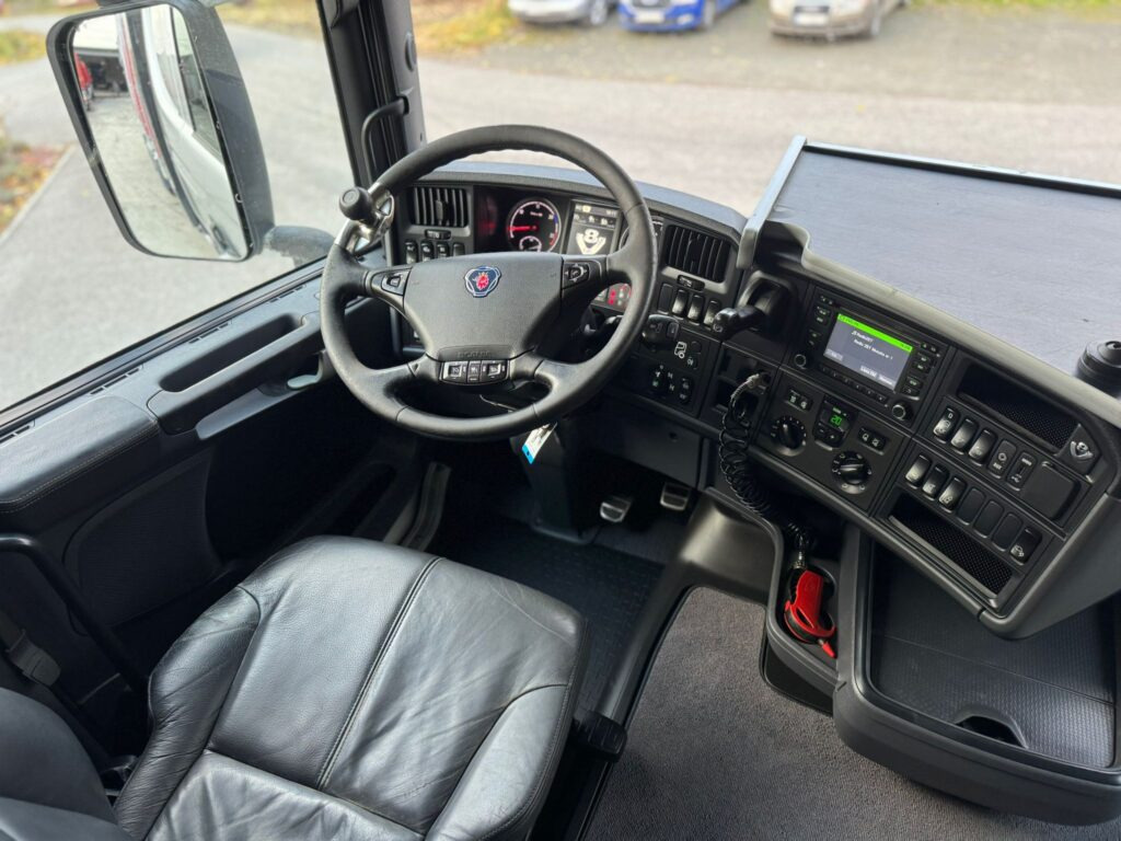 SCANIA R580 - Holztransporter, Autokran: das Bild 5 SCANIA R580 - Holztransporter, Autokran: das Bild 5