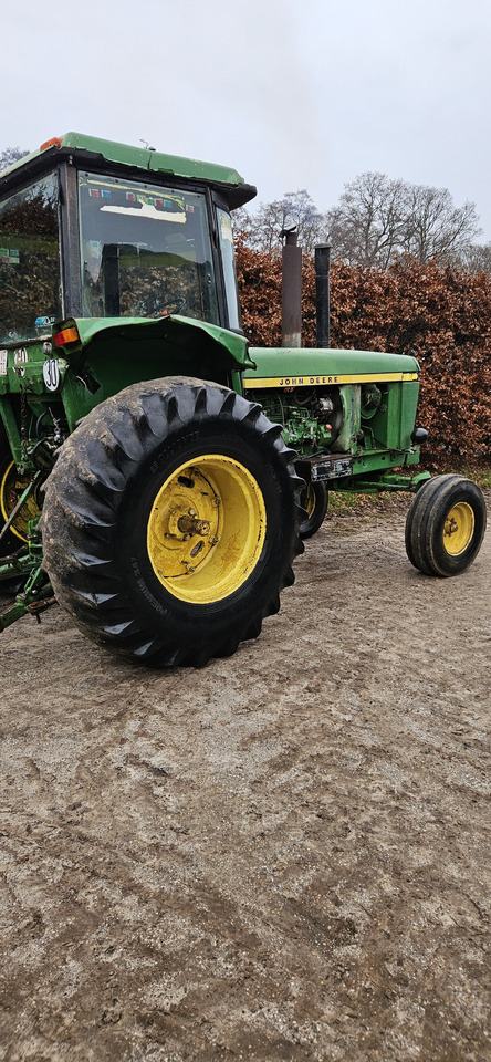 JOHN DEERE 4430 - Traktor: das Bild 5 JOHN DEERE 4430 - Traktor: das Bild 5