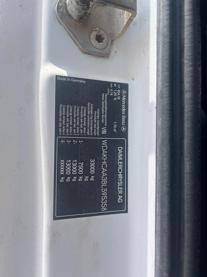MERCEDES-BENZ Actros 3340 - Fahrgestell LKW: das Bild 3 MERCEDES-BENZ Actros 3340 - Fahrgestell LKW: das Bild 3