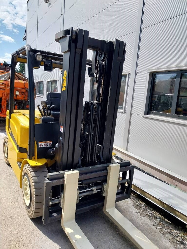 Yale ERP40VM - Elektrostapler: das Bild 3 Yale ERP40VM - Elektrostapler: das Bild 3