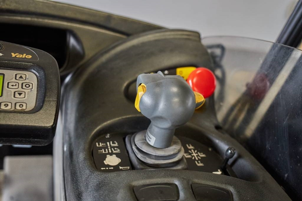 Yale MR14 - Elektrostapler: das Bild 4 Yale MR14 - Elektrostapler: das Bild 4