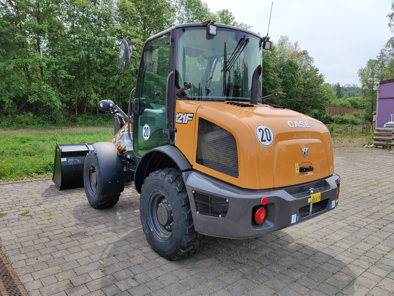 Case 121F STD ZB Radlader mit Schaufel ZB Kabine Klima HZG - Radlader: das Bild 5 Case 121F STD ZB Radlader mit Schaufel ZB Kabine Klima HZG - Radlader: das Bild 5