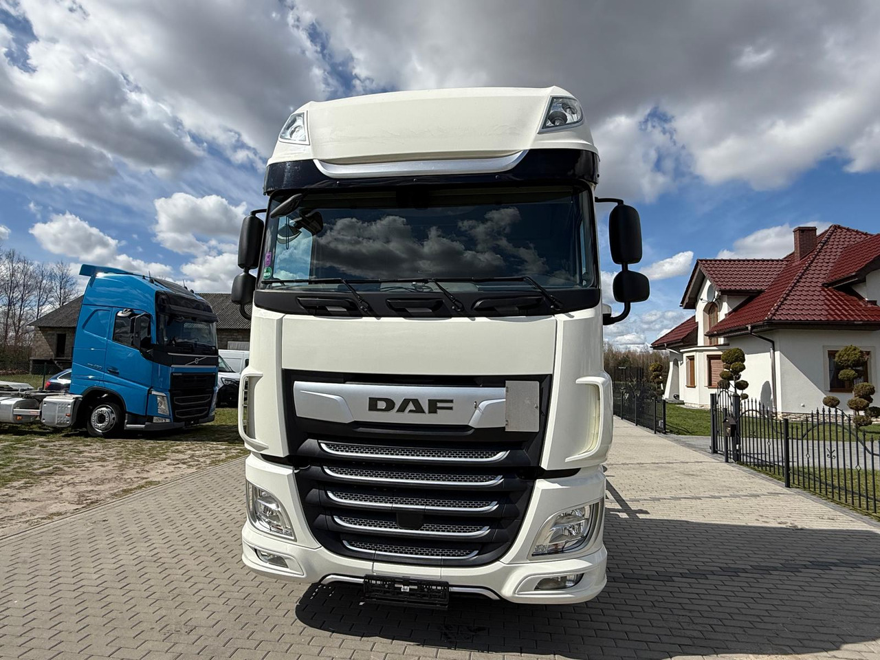 DAF XF 480 - Containerwagen/ Wechselfahrgestell LKW: das Bild 4 DAF XF 480 - Containerwagen/ Wechselfahrgestell LKW: das Bild 4