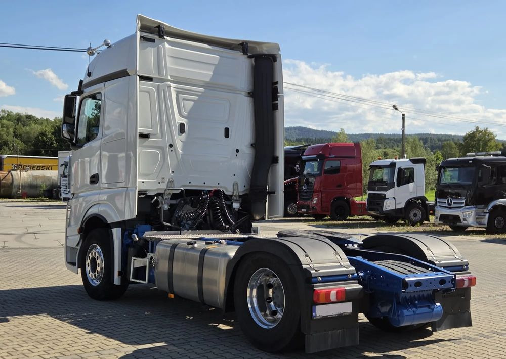 Mercedes-Benz ACTROS 1848 - Sattelzugmaschine: das Bild 5 Mercedes-Benz ACTROS 1848 - Sattelzugmaschine: das Bild 5