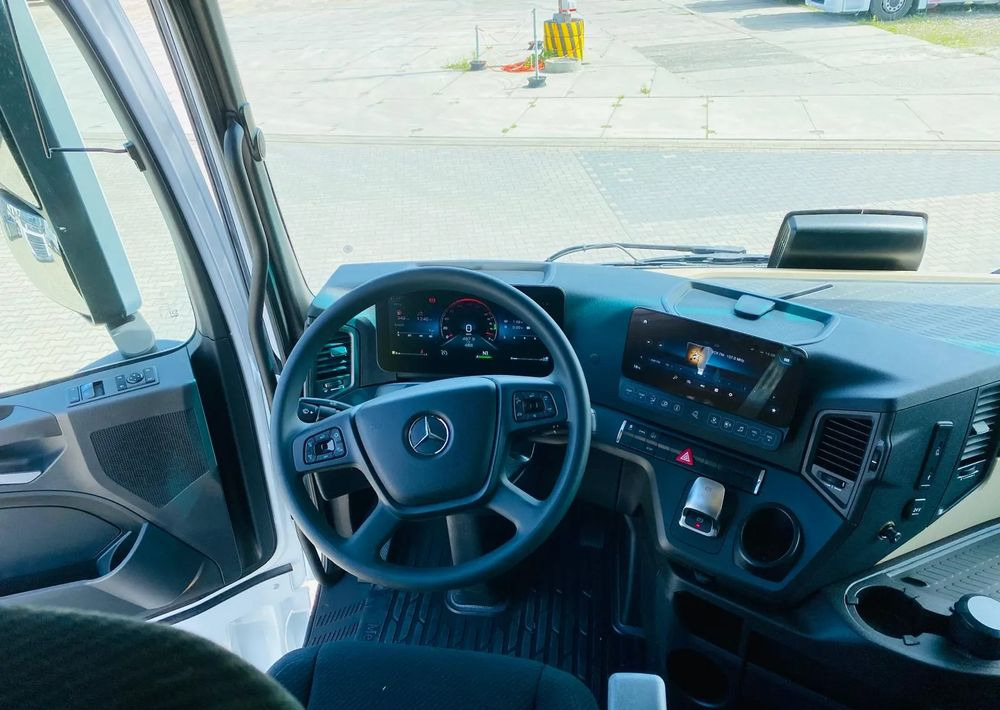 Mercedes-Benz ACTROS 1848 - Sattelzugmaschine: das Bild 5 Mercedes-Benz ACTROS 1848 - Sattelzugmaschine: das Bild 5
