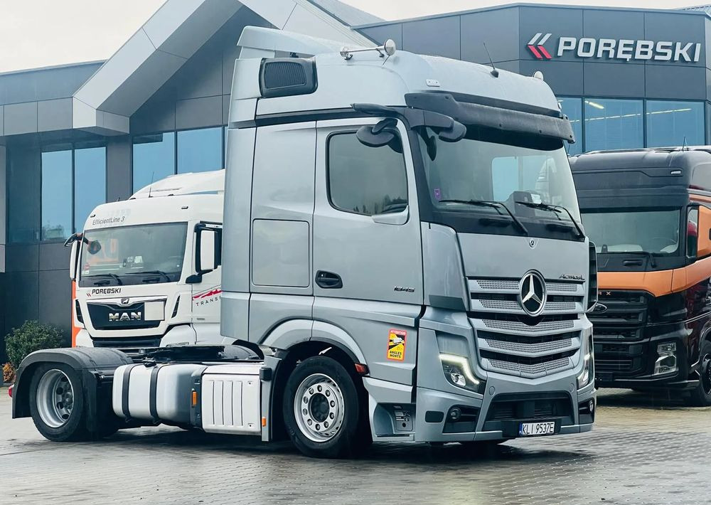 Mercedes-Benz Actros 1845 / MEGA/ Retarder olejowy/ Klima Postojowa / Aktywny tempomat ACC/ Salonka ! - Sattelzugmaschine: das Bild 5 Mercedes-Benz Actros 1845 / MEGA/ Retarder olejowy/ Klima Postojowa / Aktywny tempomat ACC/ Salonka ! - Sattelzugmaschine: das Bild 5