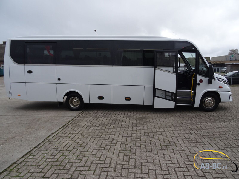 Iveco Aveuro Tourna 35 Seats EURO 6 - Reisebus: das Bild 5 Iveco Aveuro Tourna 35 Seats EURO 6 - Reisebus: das Bild 5