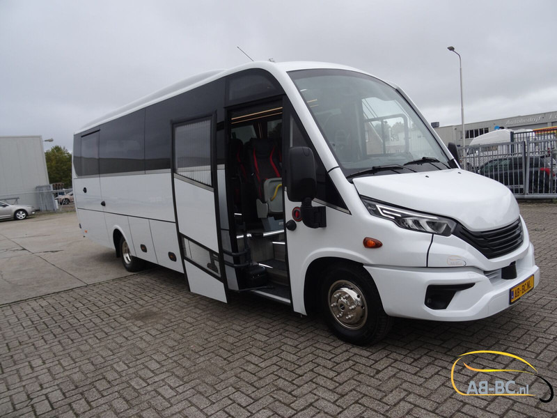 Iveco Aveuro Tourna 35 Seats EURO 6 - Reisebus: das Bild 1 Iveco Aveuro Tourna 35 Seats EURO 6 - Reisebus: das Bild 1