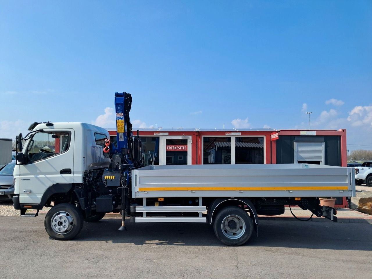 Pritsche Transporter Mitsubishi FUSO CANTER 6C18 4WD PRITSCHE+PM 6522P KRAN: das Bild 26