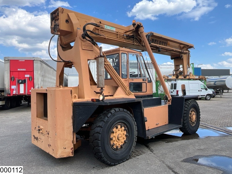 Belotti B81V/2 12 mtr - Dieselstapler: das Bild 4 Belotti B81V/2 12 mtr - Dieselstapler: das Bild 4