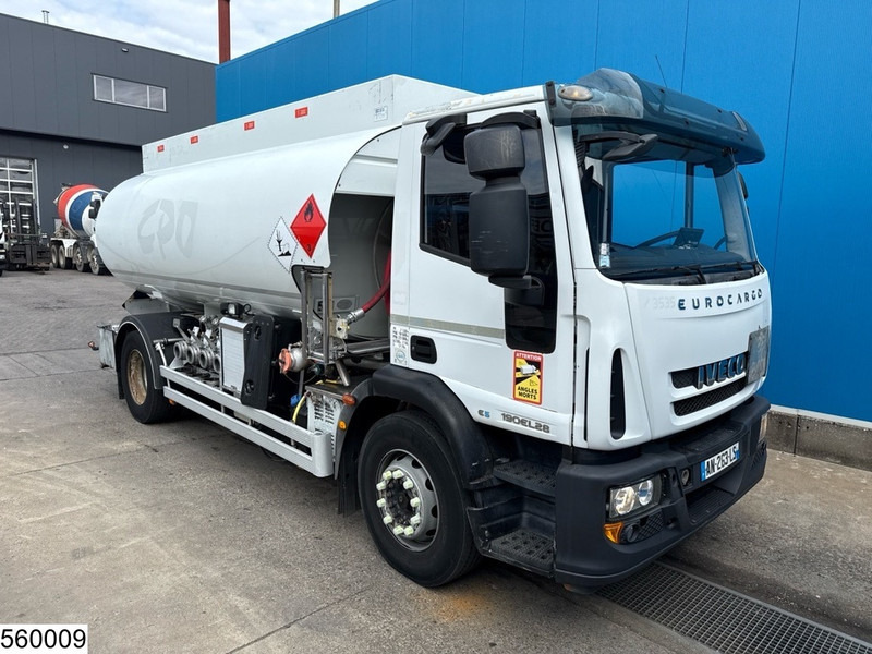 Iveco Eurocargo 190EL28 EURO 5, Fuel, 13390 liter, 4 Comp - Tankwagen: das Bild 2 Iveco Eurocargo 190EL28 EURO 5, Fuel, 13390 liter, 4 Comp - Tankwagen: das Bild 2